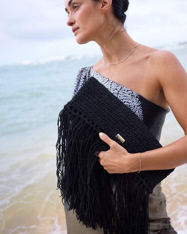 Raffia Foldover Clutch with Tassel - Black