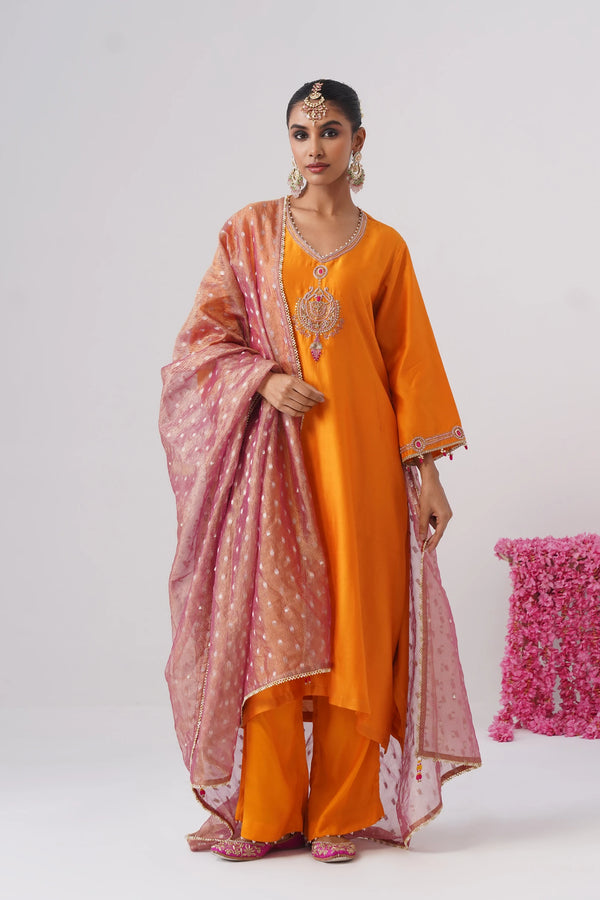 Kesariya Set