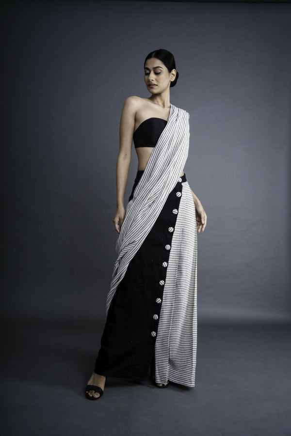 STRIPED BUTTON SAREE