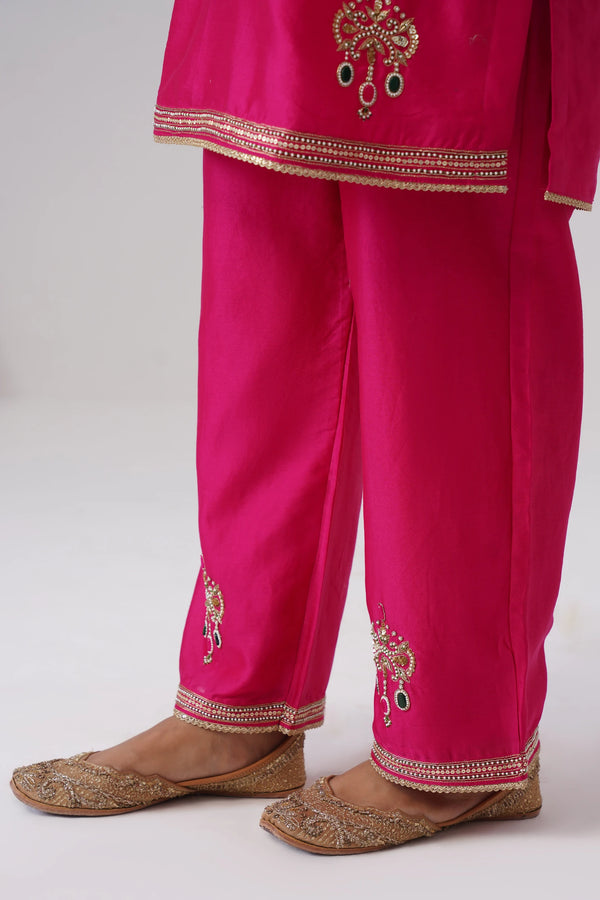 Inaara Set