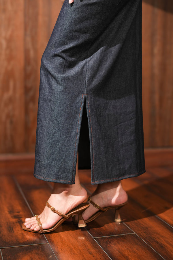 Straight denim skirt