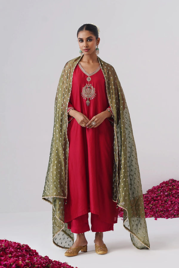 Surkh Set
