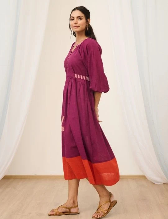 Dual tone gathered midi dress