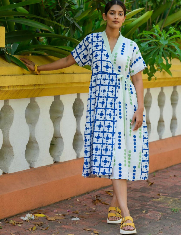 UmYmkhEhAv