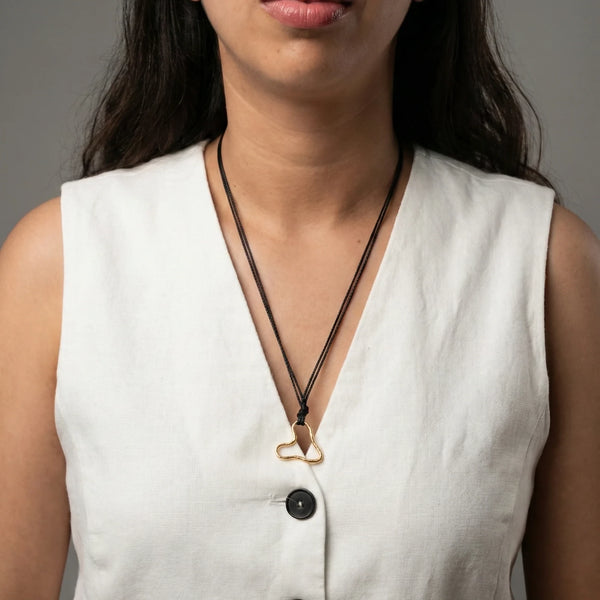 amour-cord-necklace