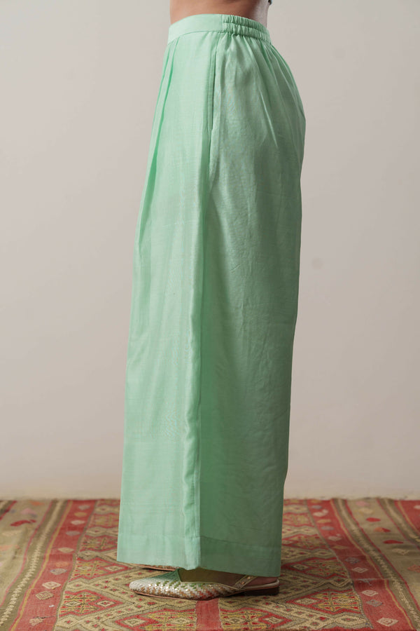 Meg Nilaya Set