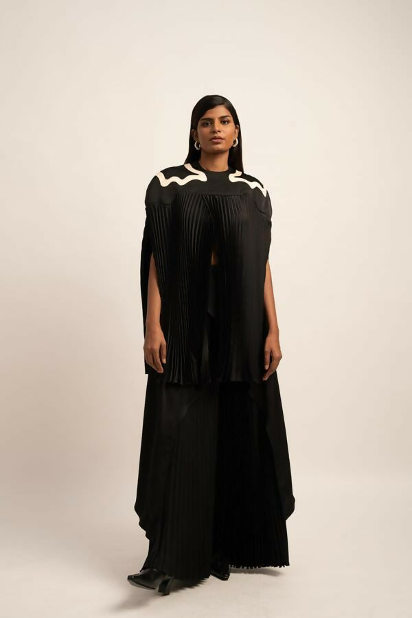 Swallowtail Top