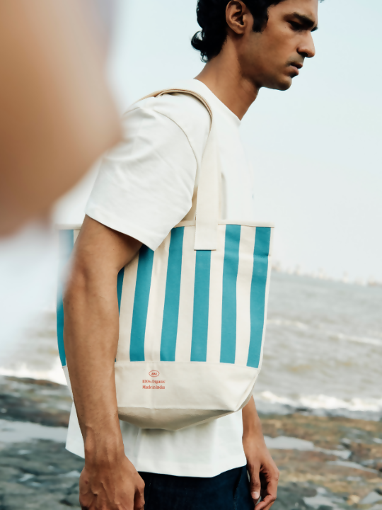 Summer Somewhere Tote Bag