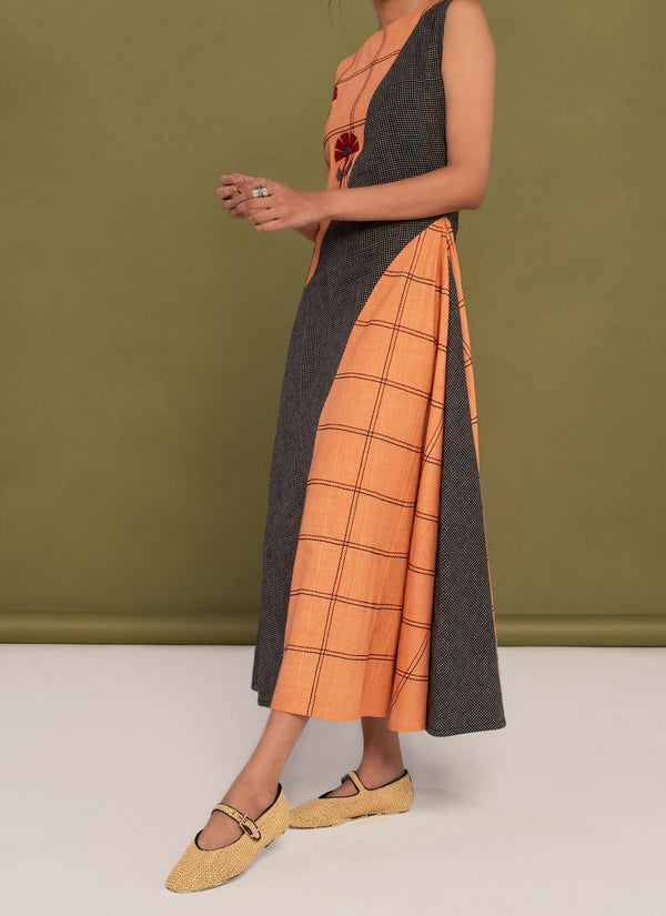 Roohi Dress