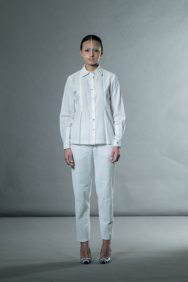 Shirt with Shell Tucks Collar