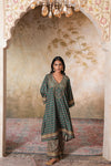 Gulnaz Sitara Kurta Set With Dupatta