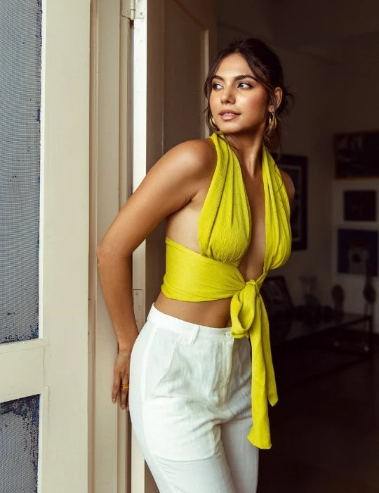 Claude Backless top