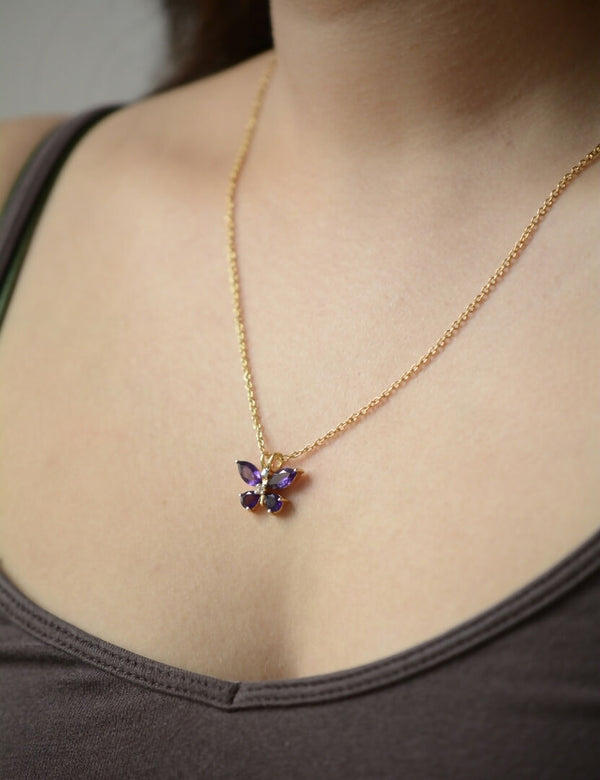 Mettā Bloom Pendant