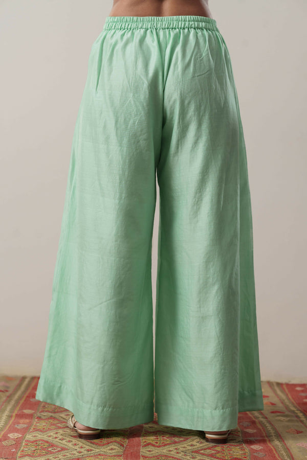 Meg Nilaya Set