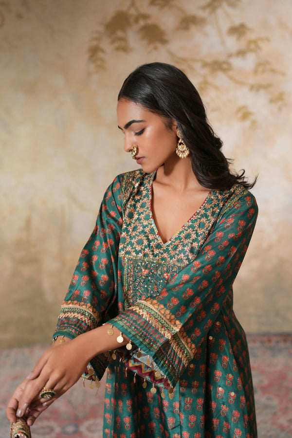 Gulnaz Sitara Kurta Set With Dupatta