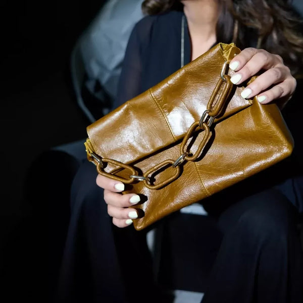 SIENA CLUTCH Tan