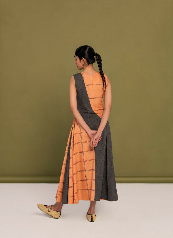 Roohi Dress