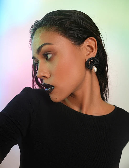 ROKOKO STUDS