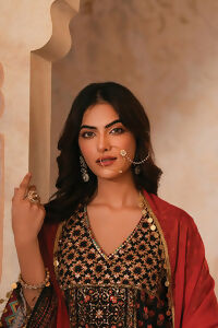 Siyah Sitara Kurta Set With Dupatta