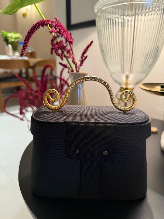 Rambaud Spiral Clutch