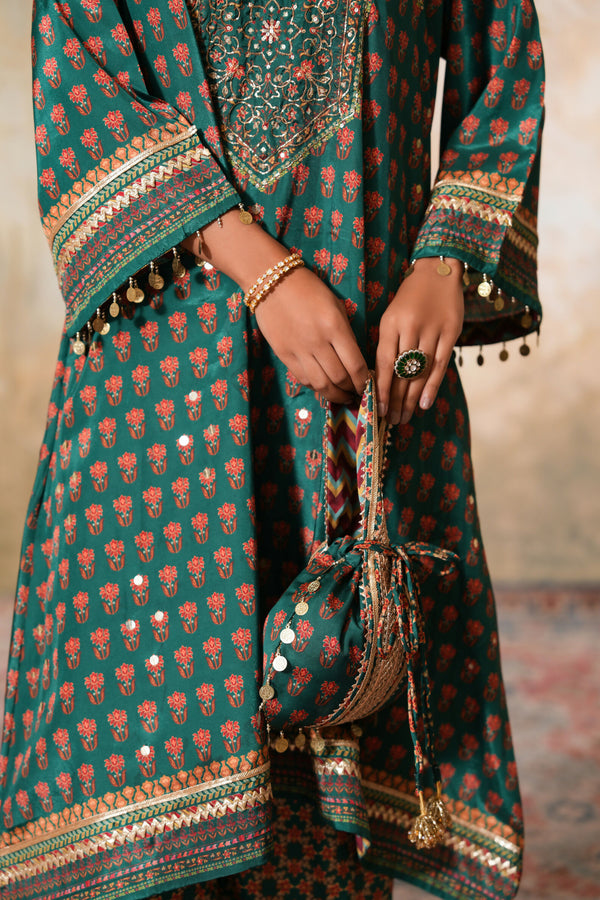 Gulnaz Sitara Kurta Set With Dupatta