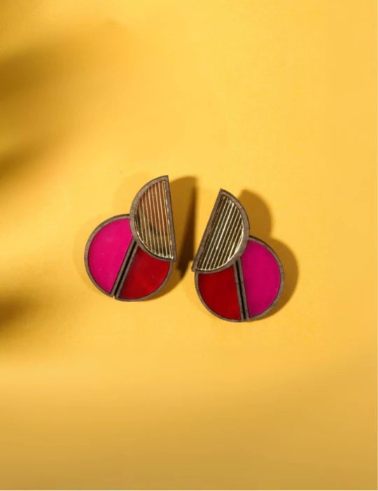 LIVING IN CIRCLES EARRINGS