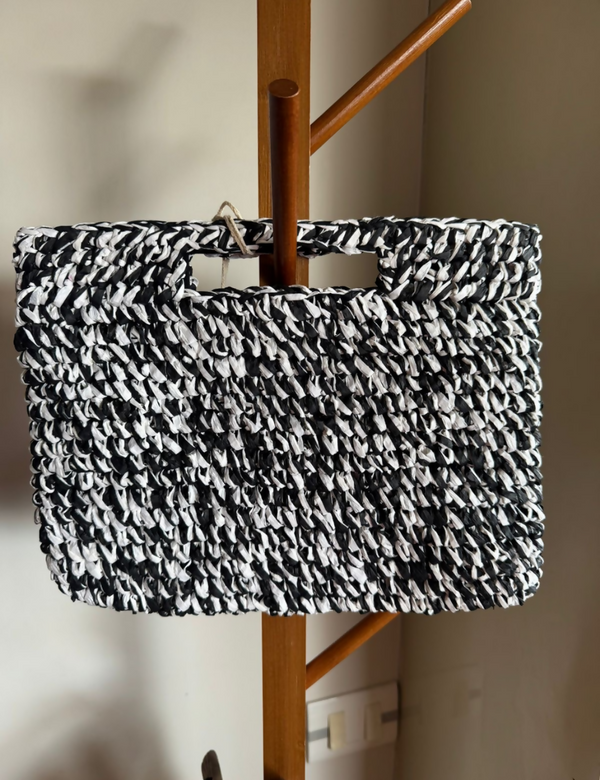 Antara Handwoven Raffia Bag