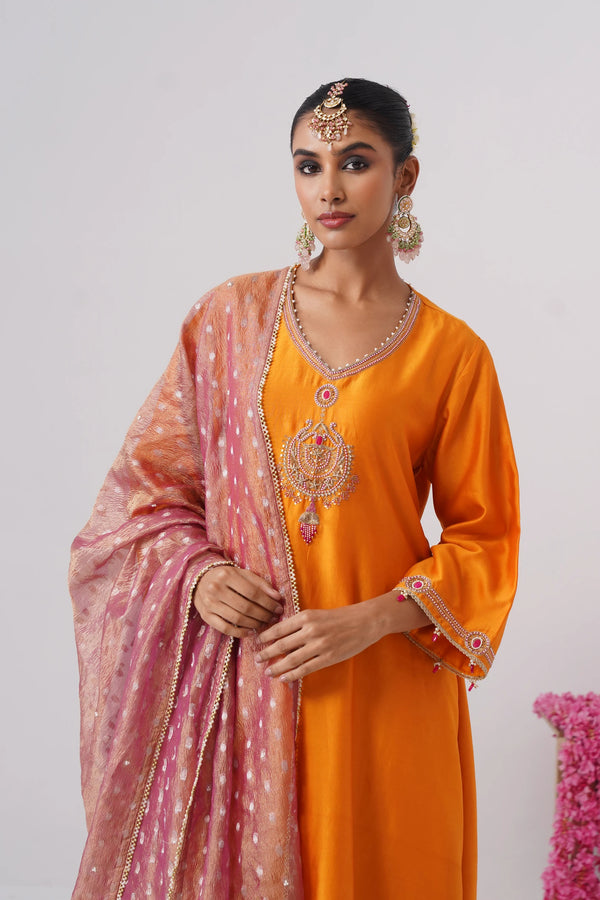Kesariya Set