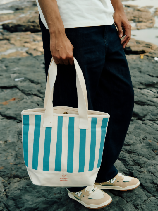 Summer Somewhere Tote Bag