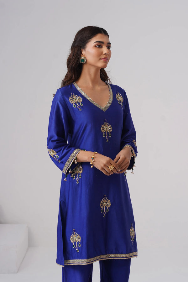 Nilambari Set
