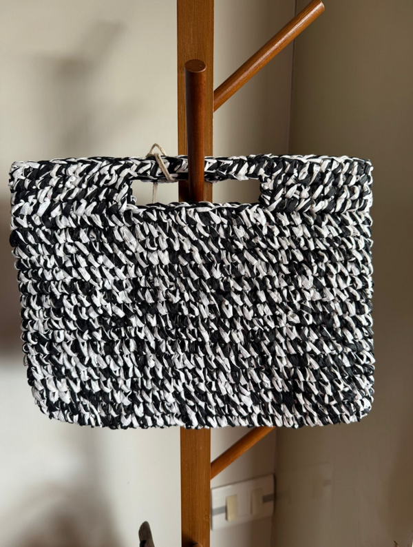 Antara Handwoven Raffia Bag