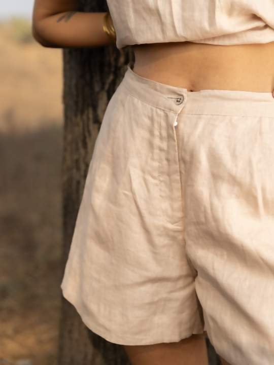 Noa Dart Shorts - beige