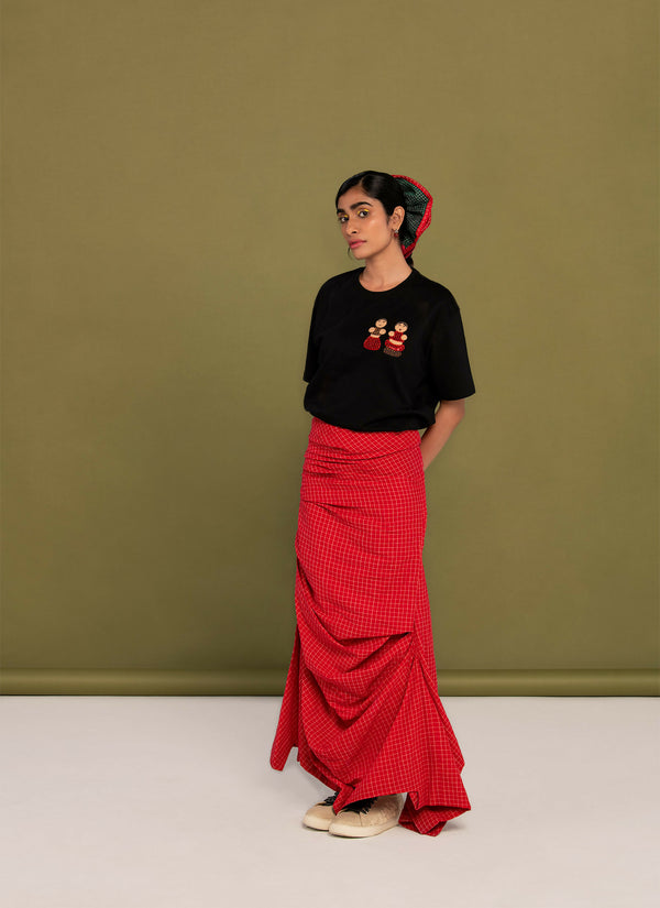Chinmayee T shirt - black